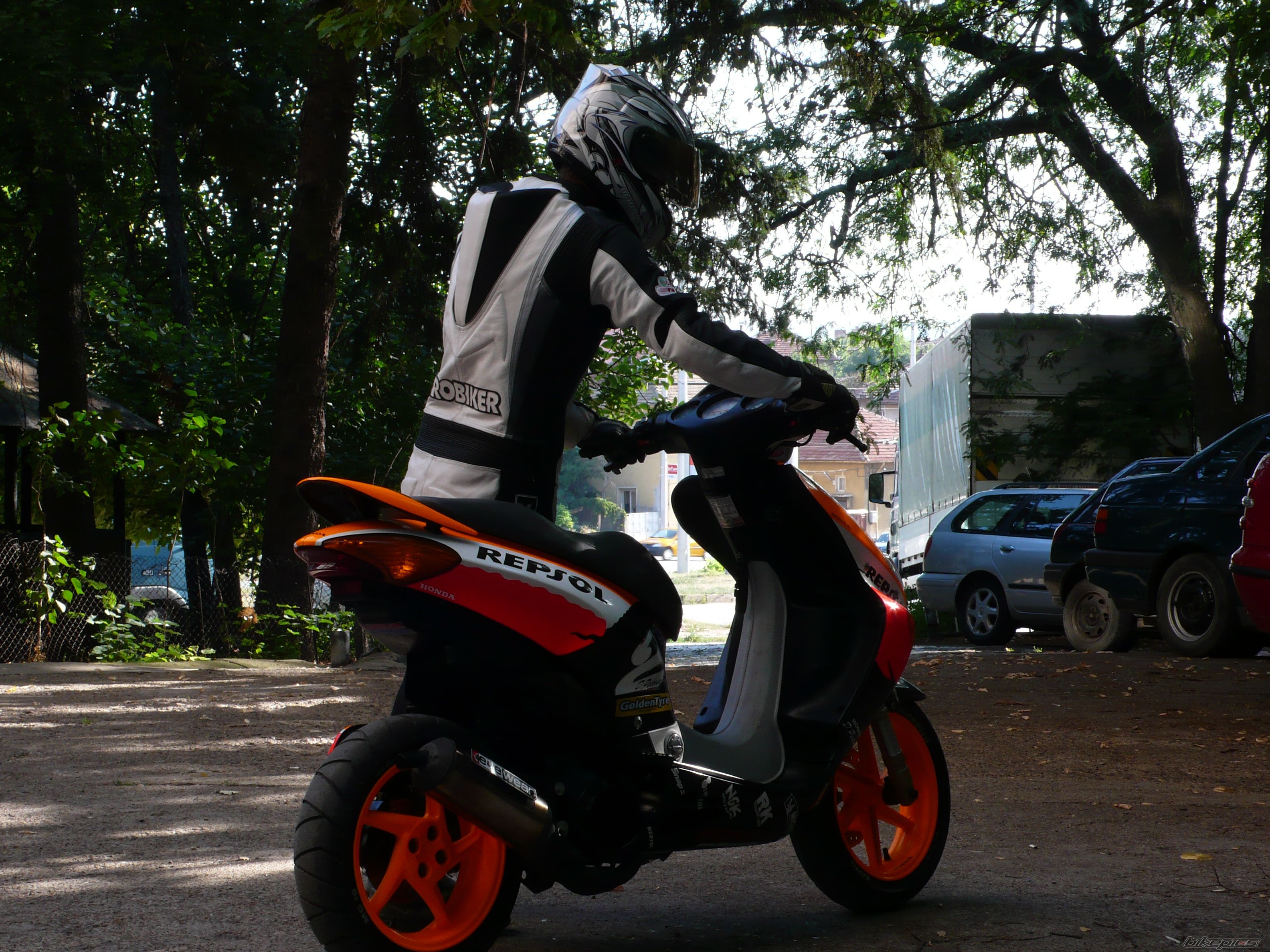 Photo 1386845