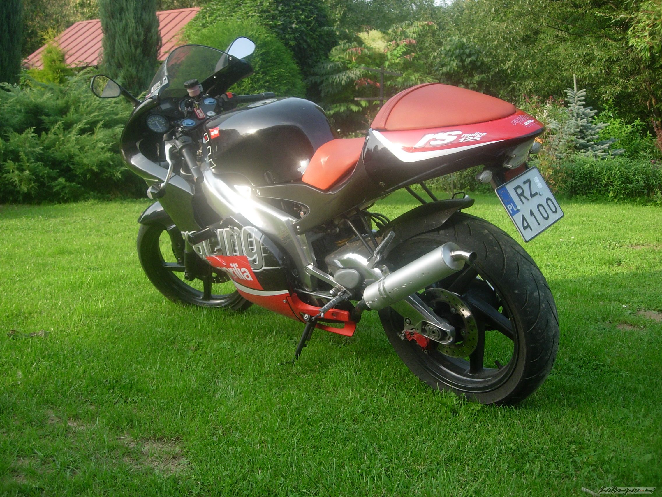 Photo 1387240