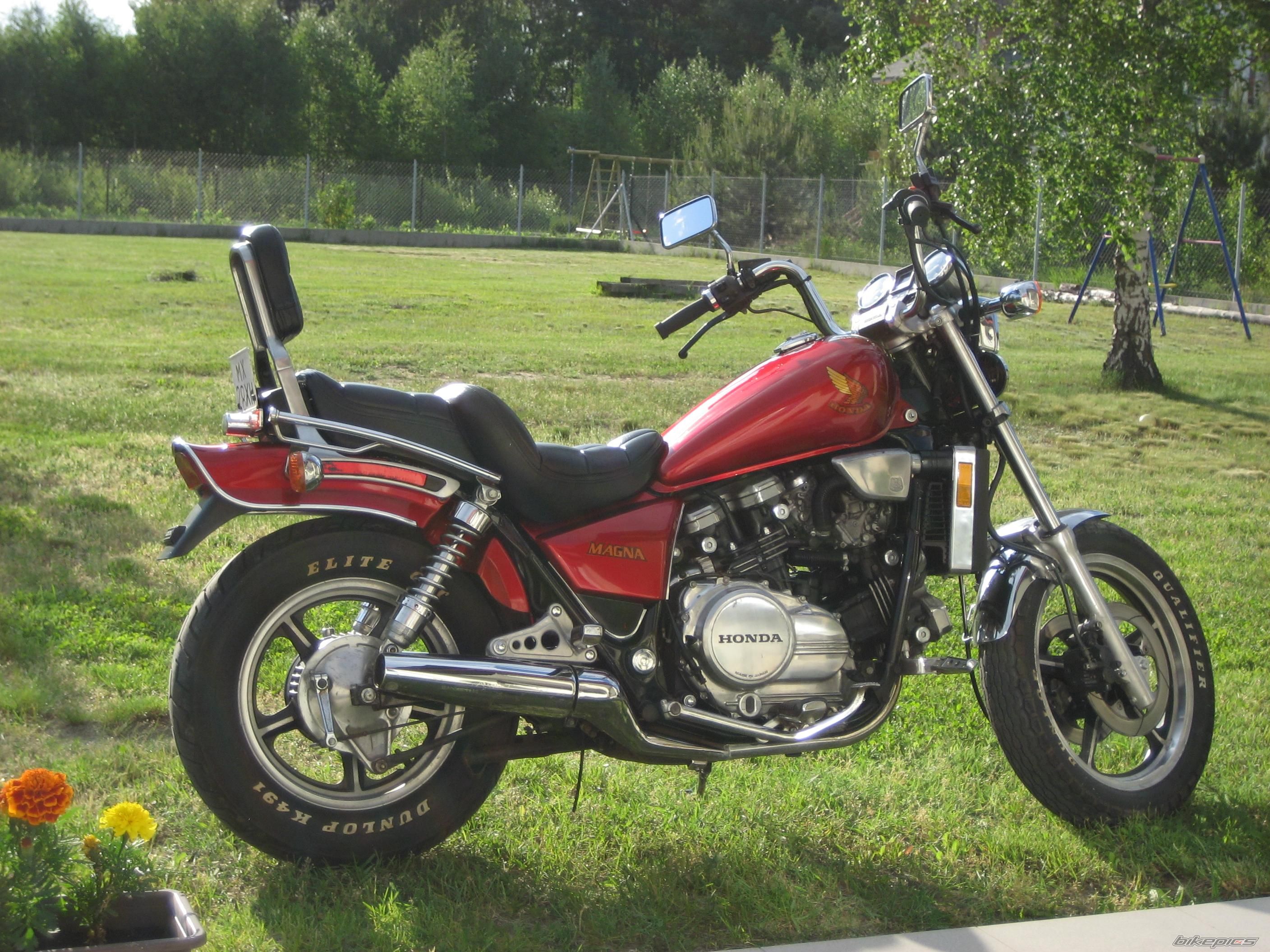 Photo 1387277