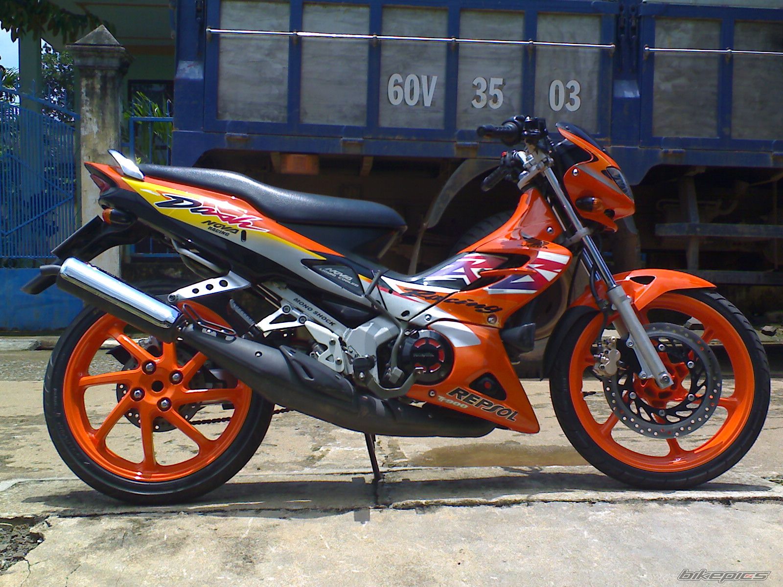 Bike Photo 1387476