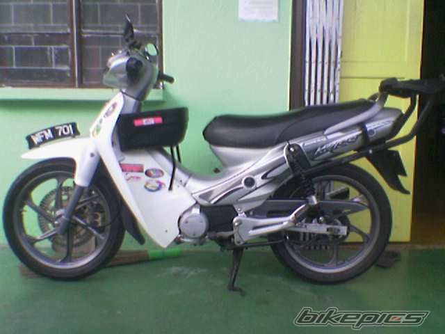 Photo 1387599
