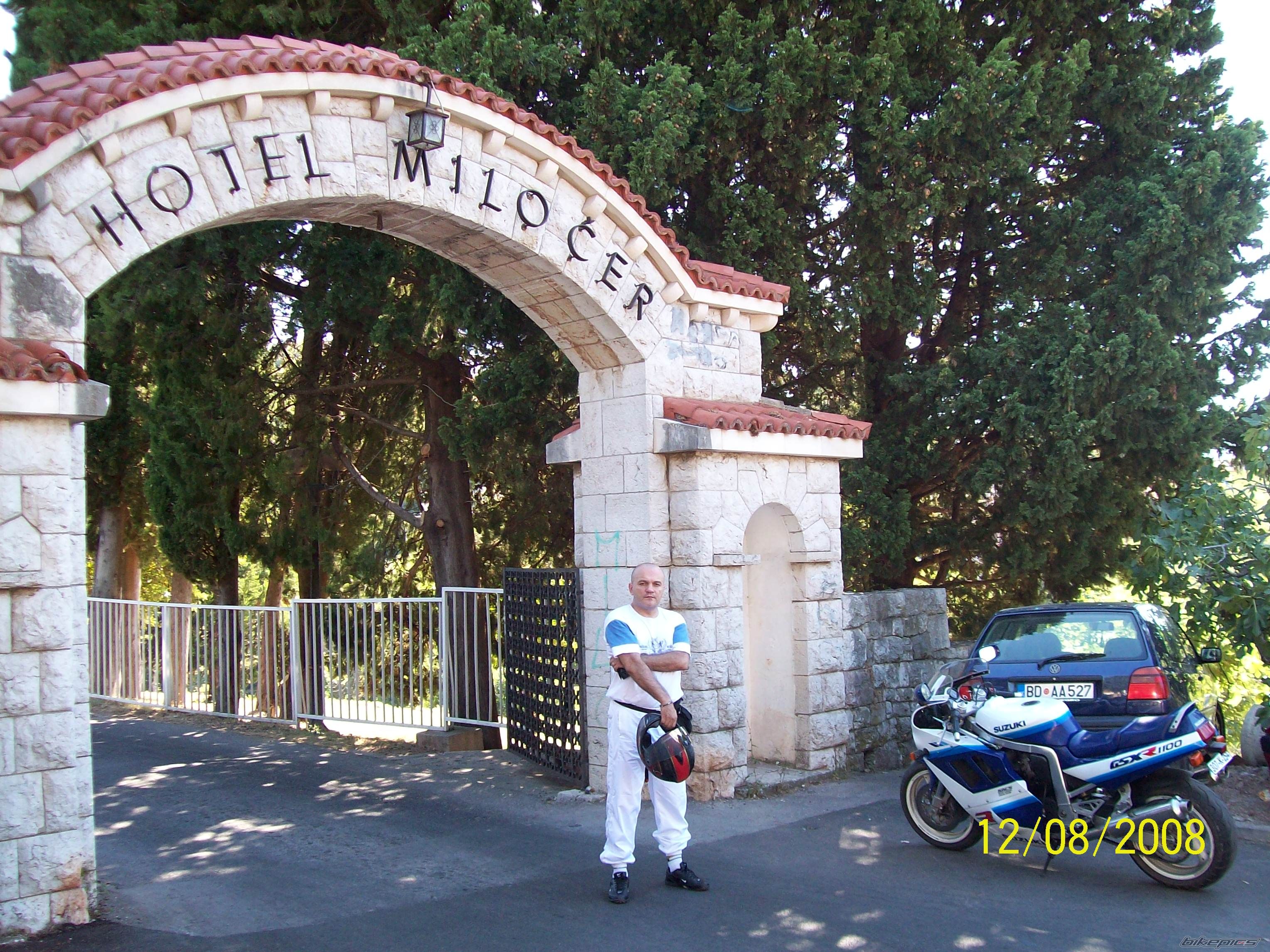 Photo 1387633