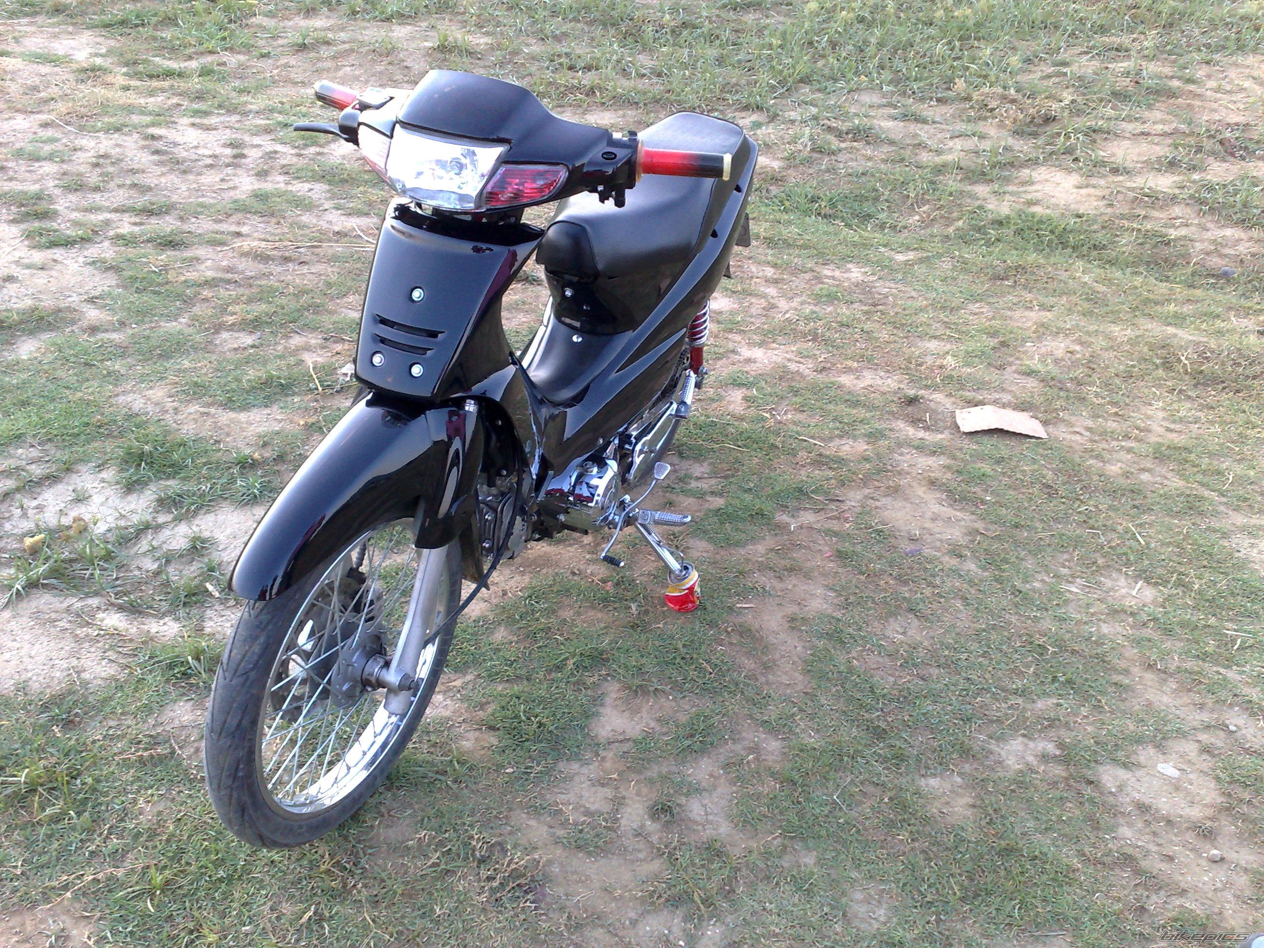Photo 1387642