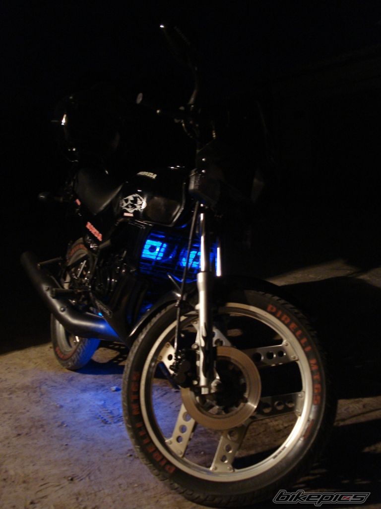 Photo 1388077