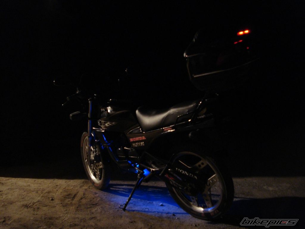 Photo 1388095