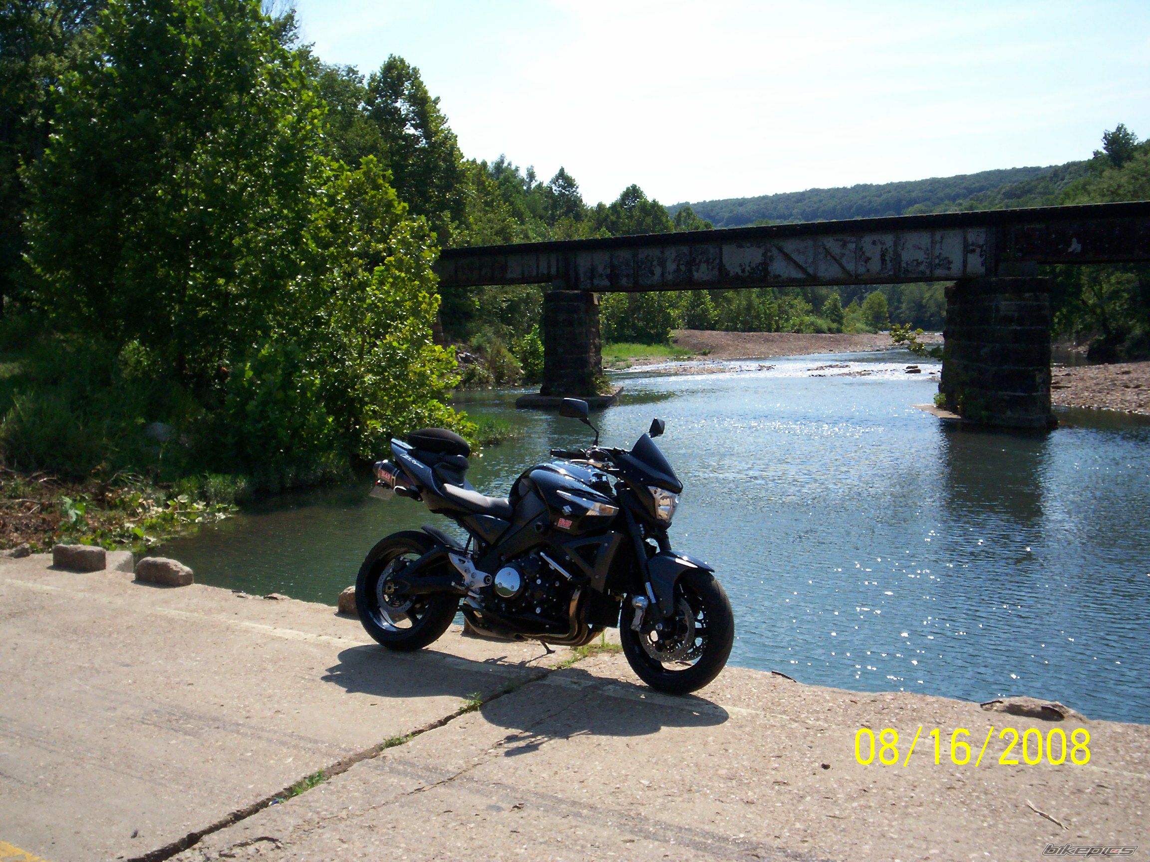 Photo 1388360