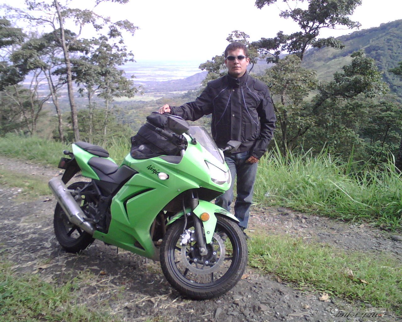 Photo 1388503