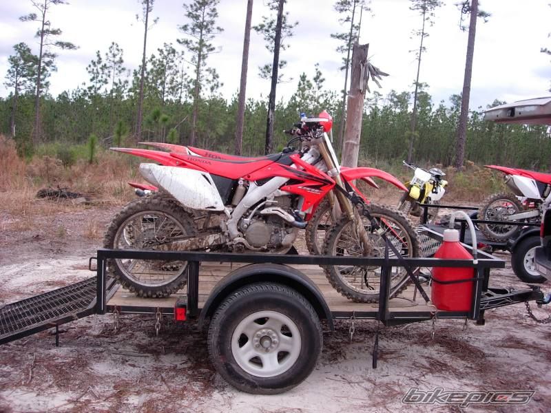 Photo 1388583