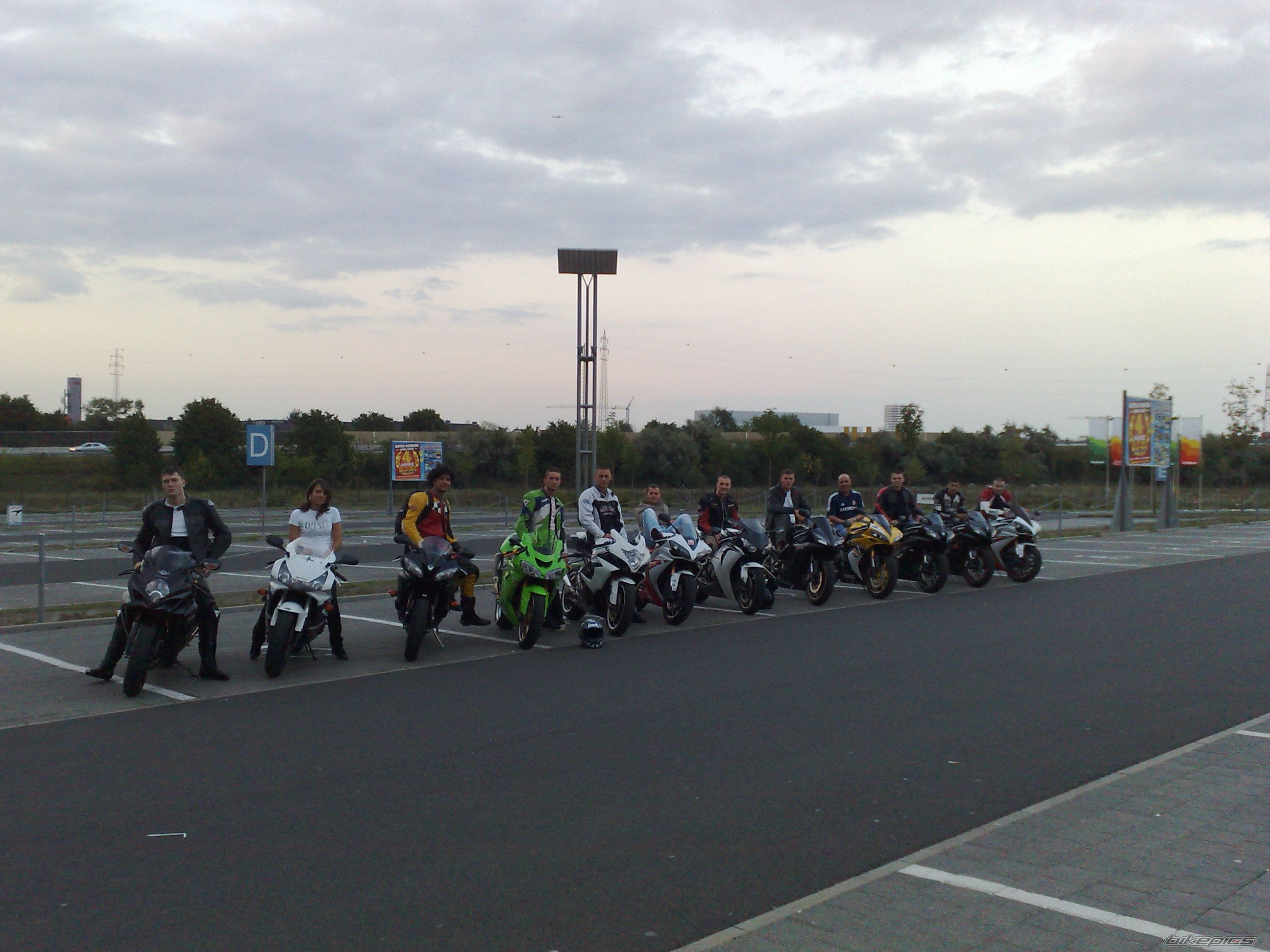 Photo 1388615