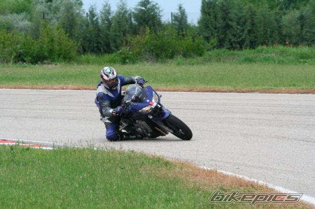 Photo 1388639