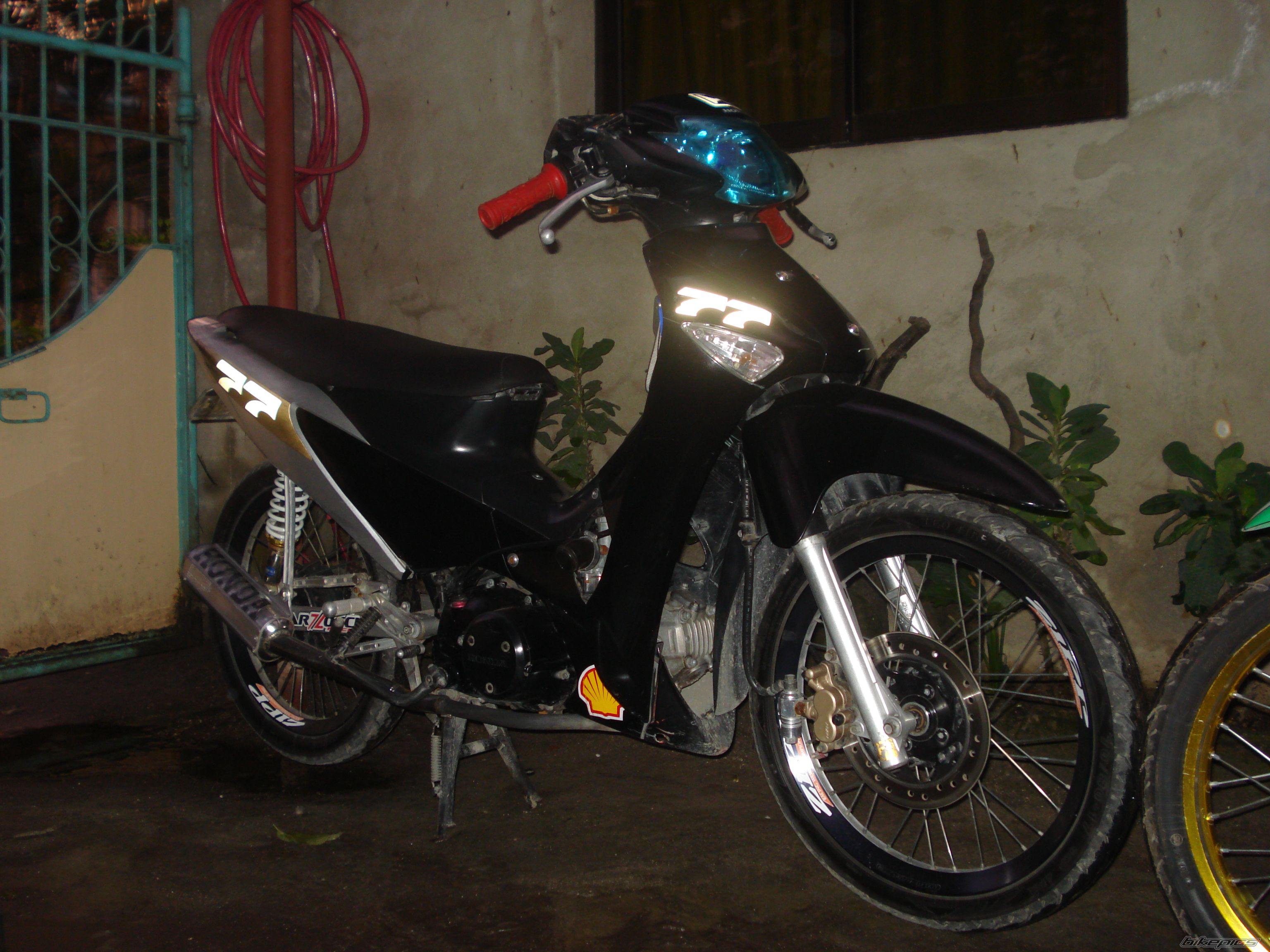 Photo 1388985