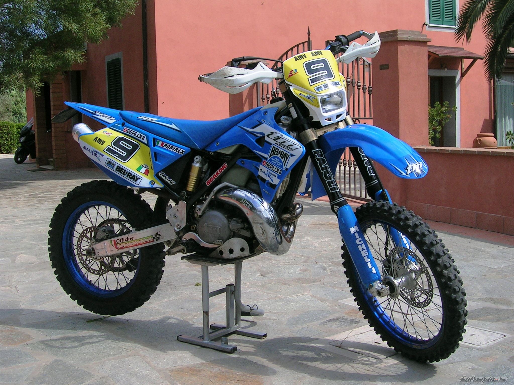 Bike Photo 1389398