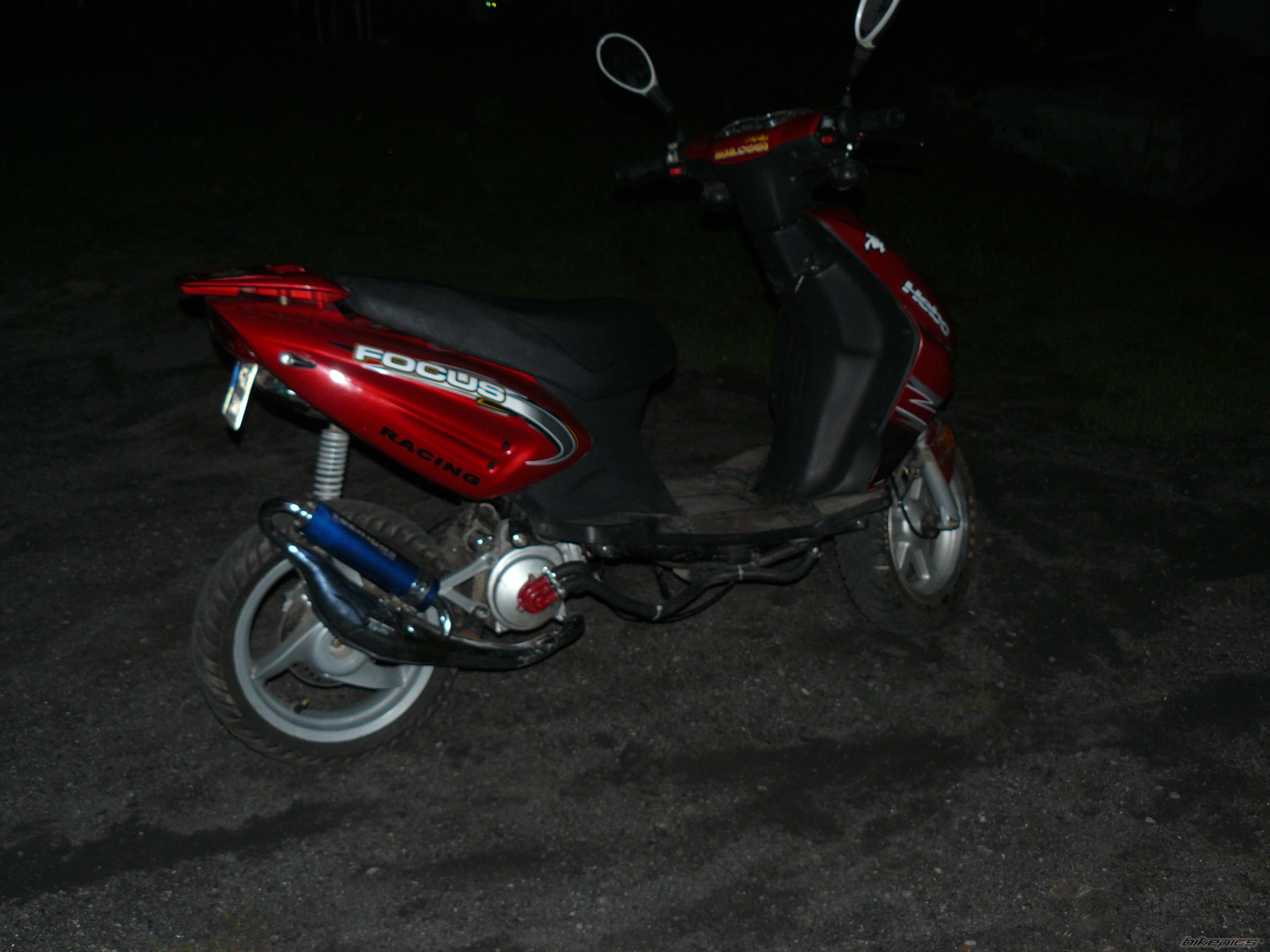 Photo 1389570