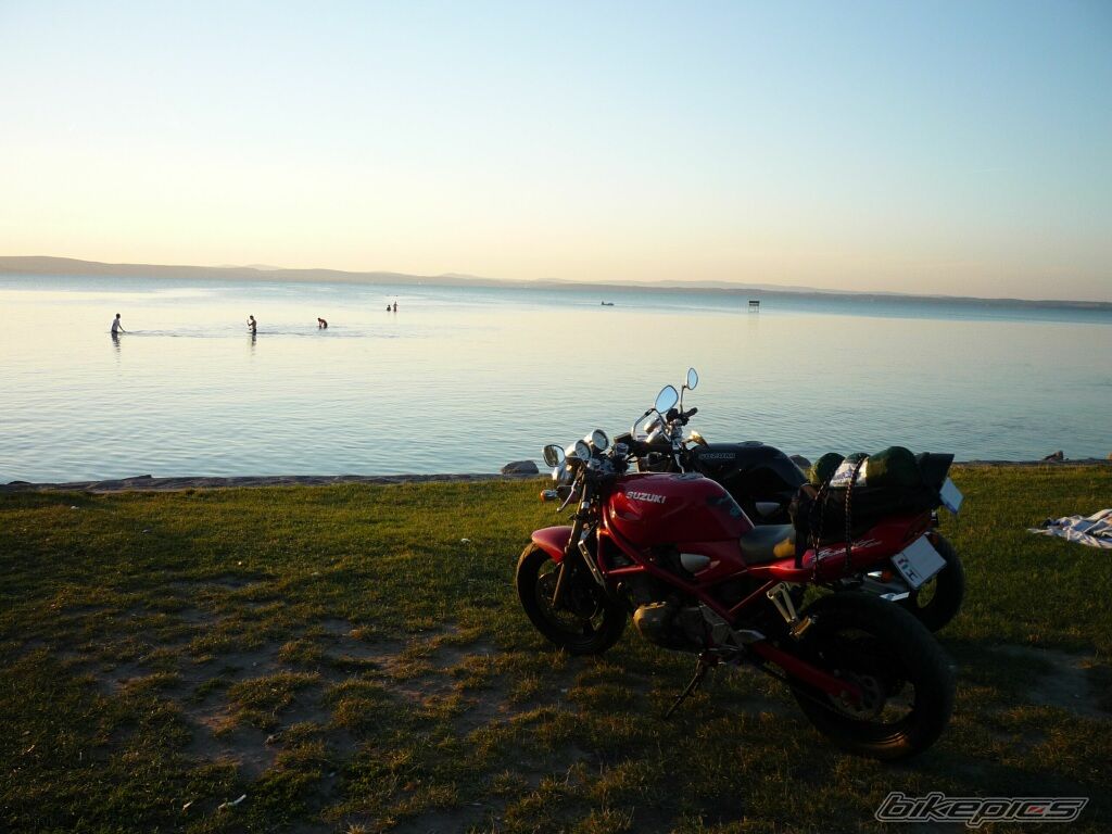Photo 1389621