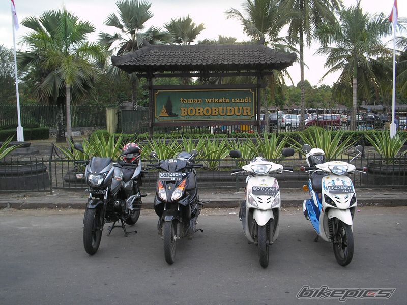Photo 1389753