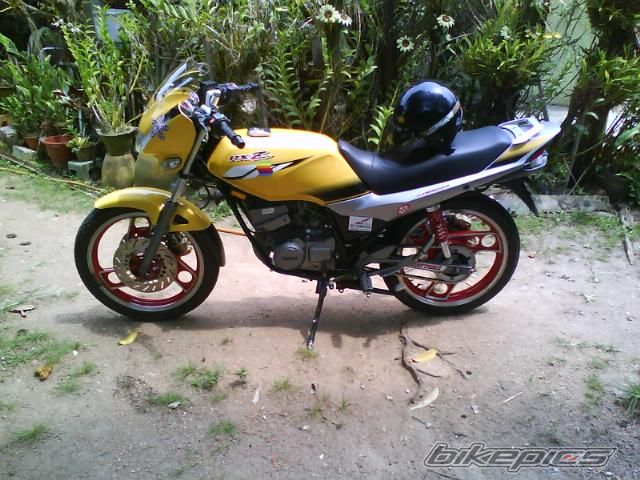 Photo 1389894
