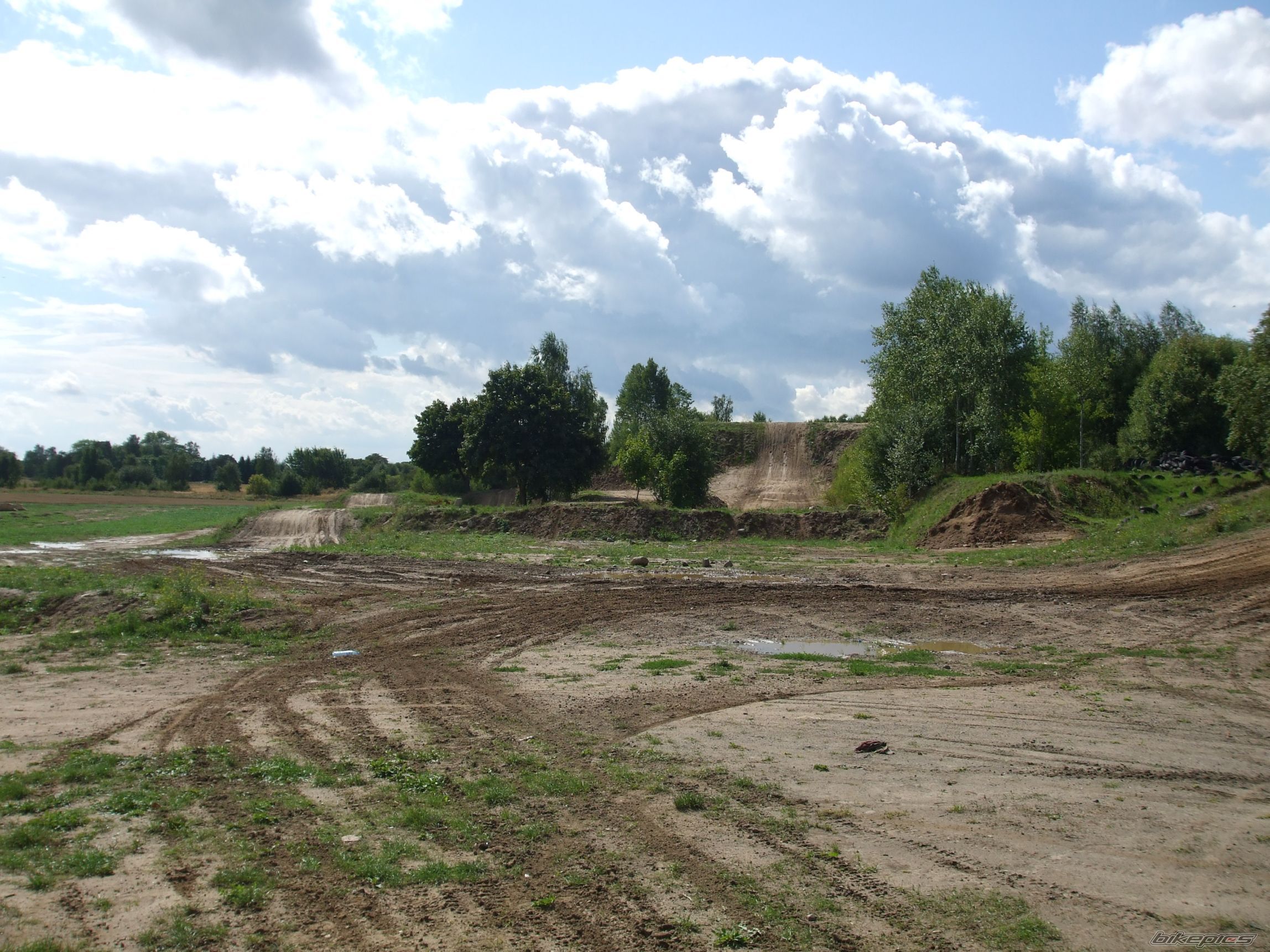 Photo 1389919