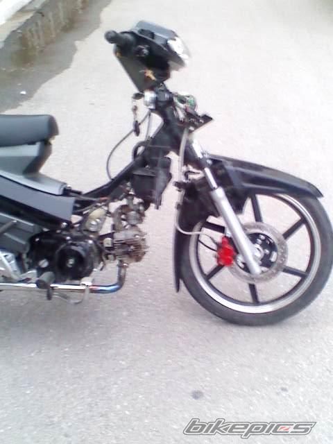 Photo 1390624
