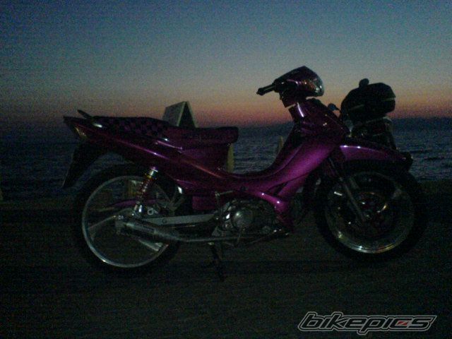 Photo 1390975