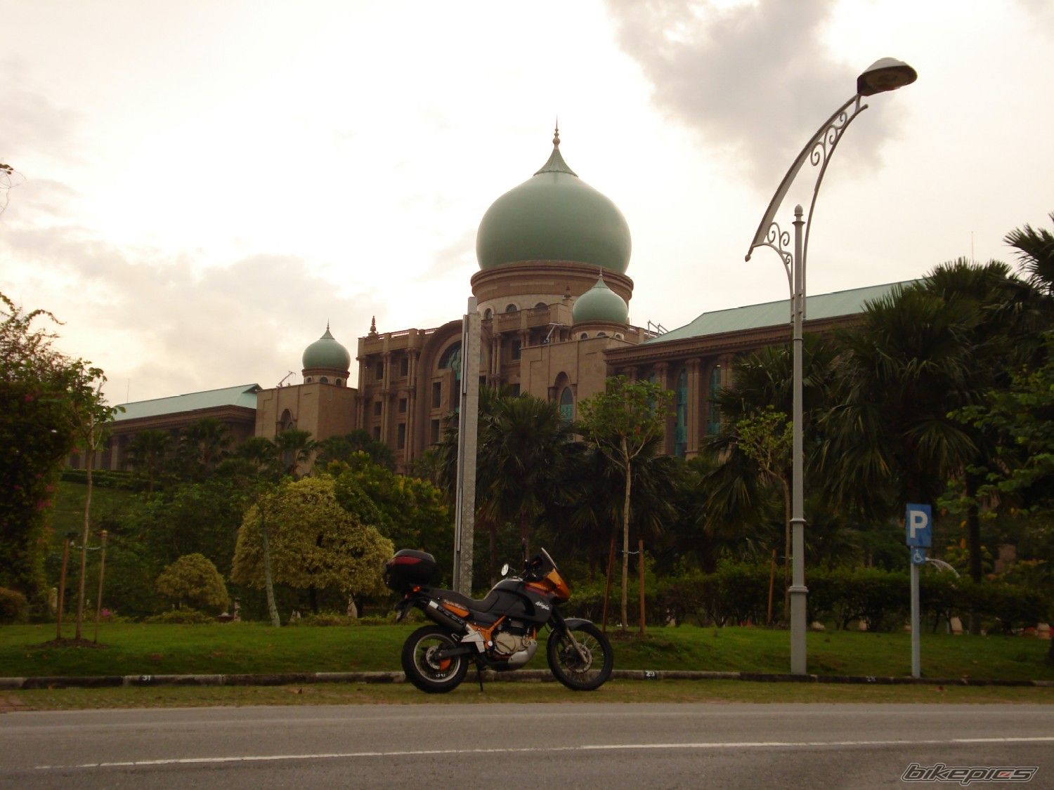 Bike Photo 1391117