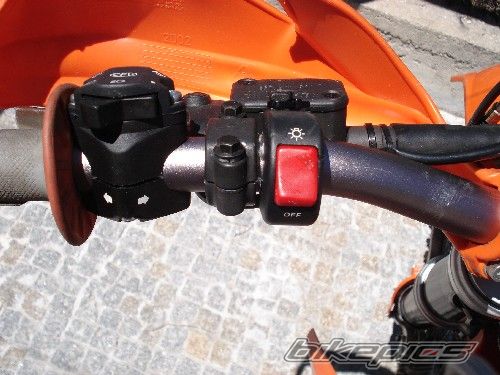 Photo 1391262