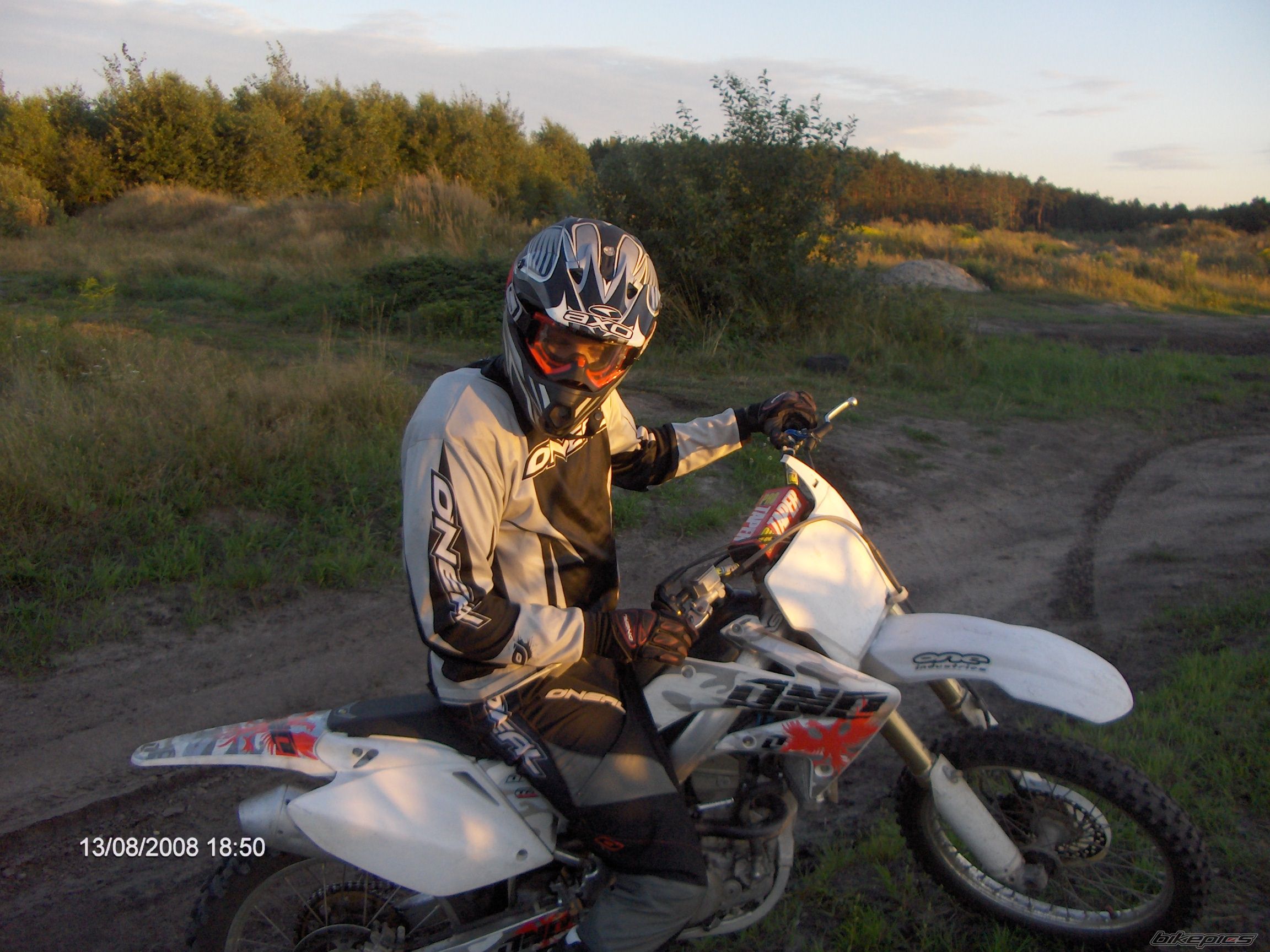 Photo 1391446