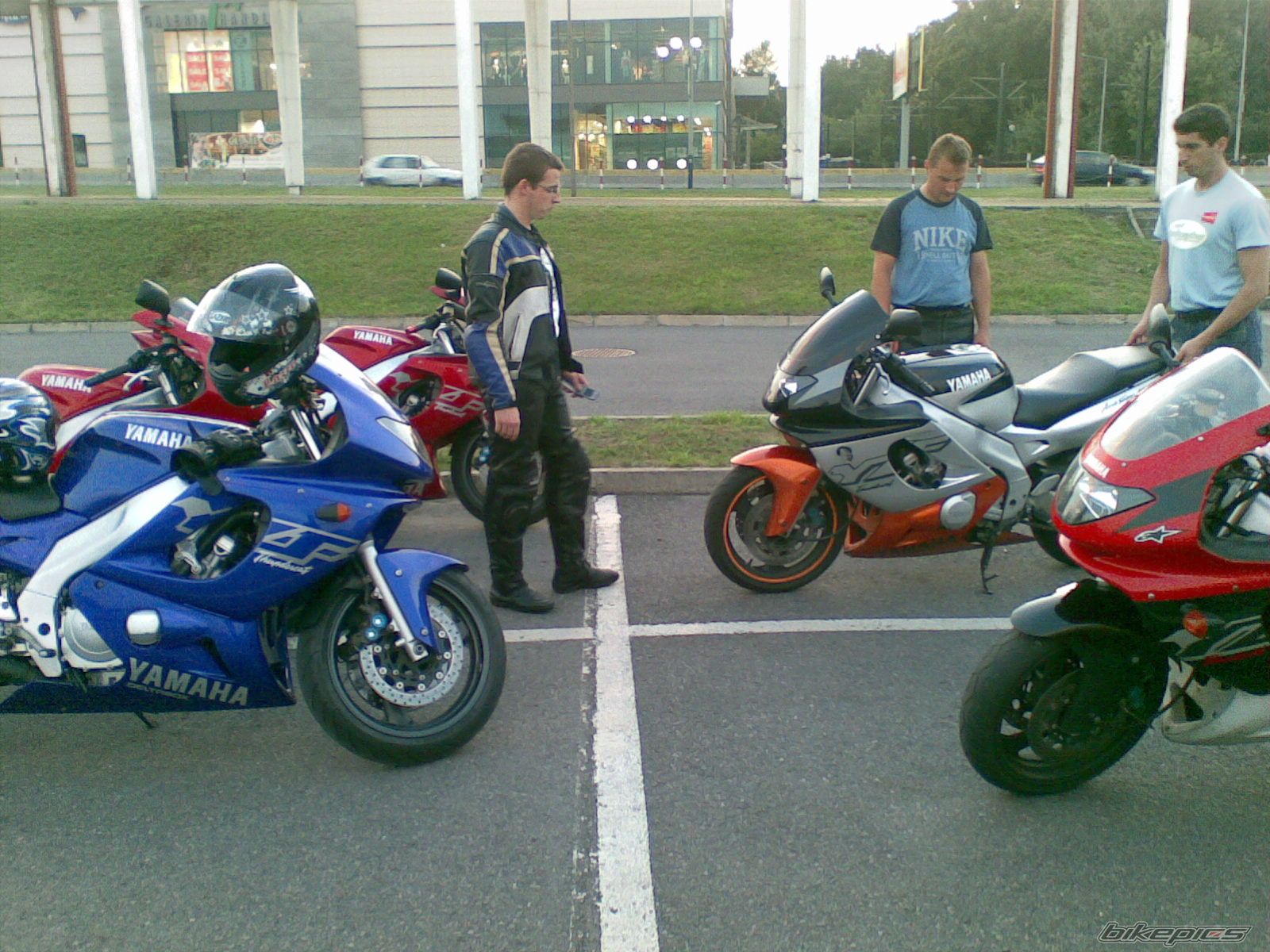 Photo 1391830