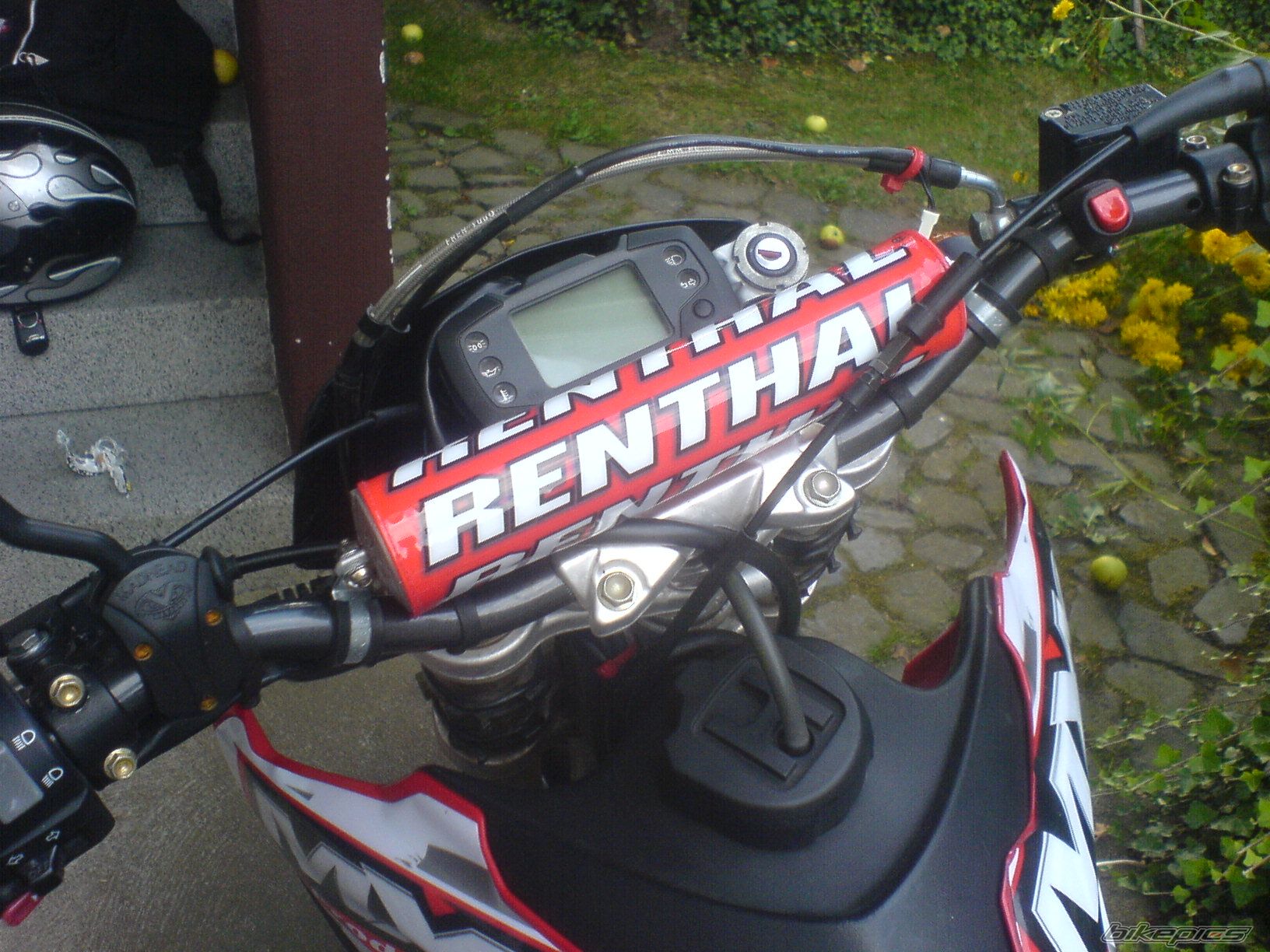 Photo 1391885