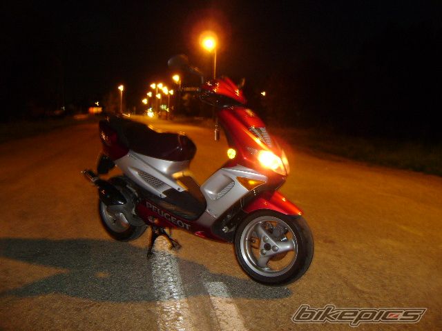 Photo 1391906
