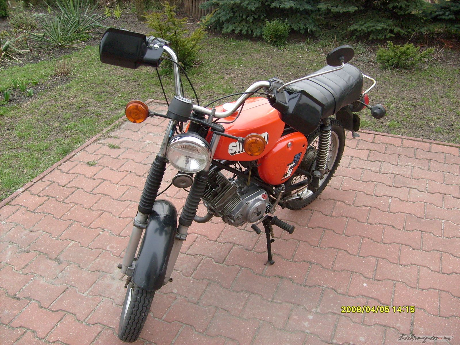 Photo 1392381