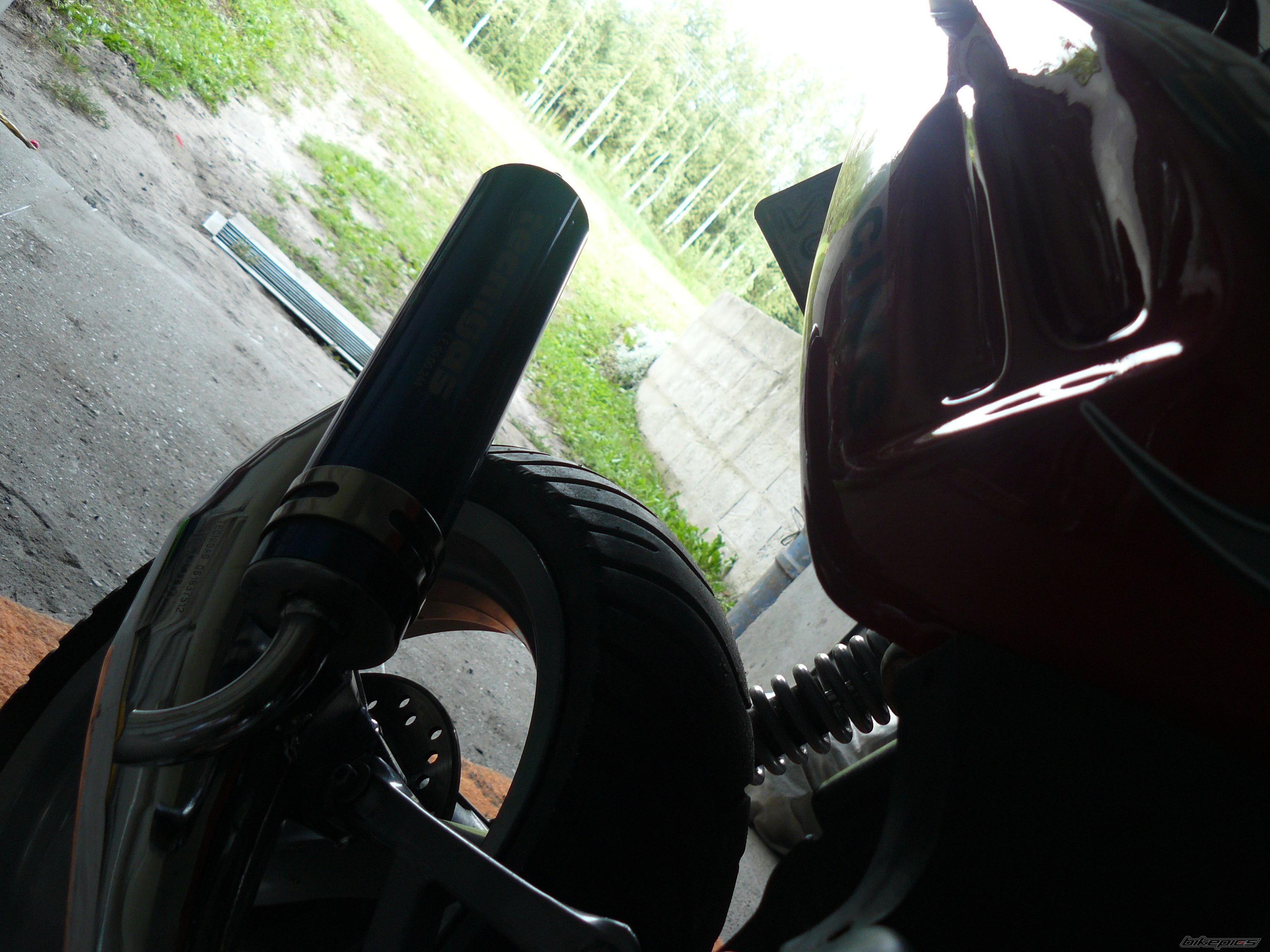 Photo 1392570