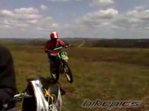Photo 1392671