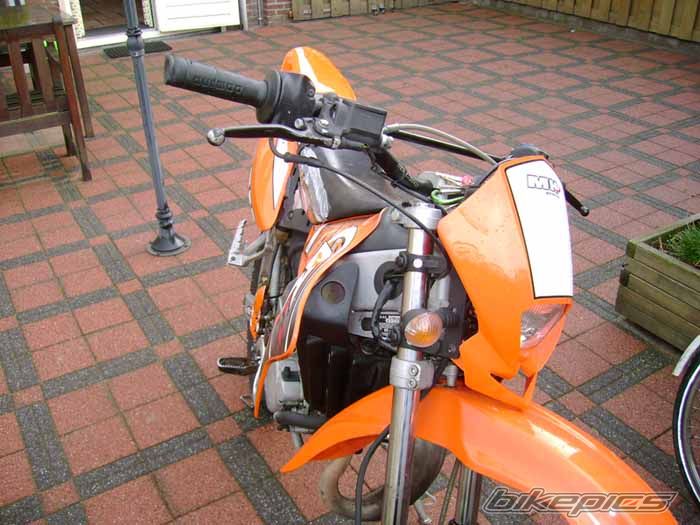 Photo 1392768