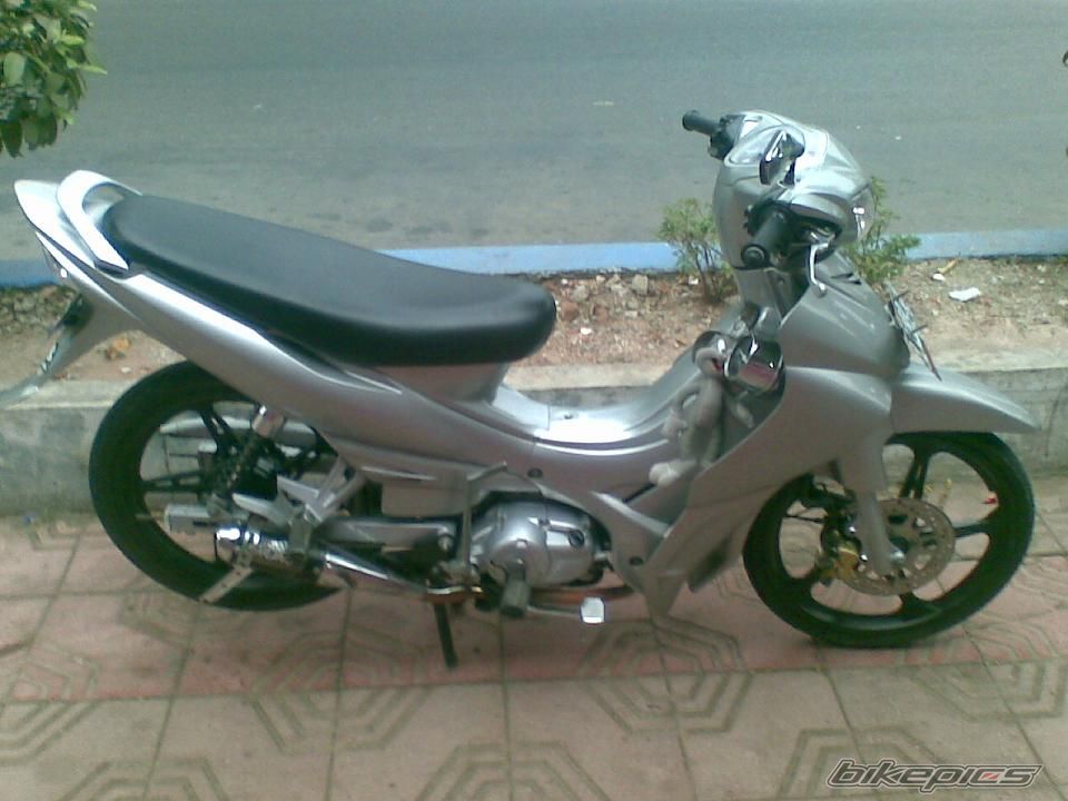 Photo 1393163