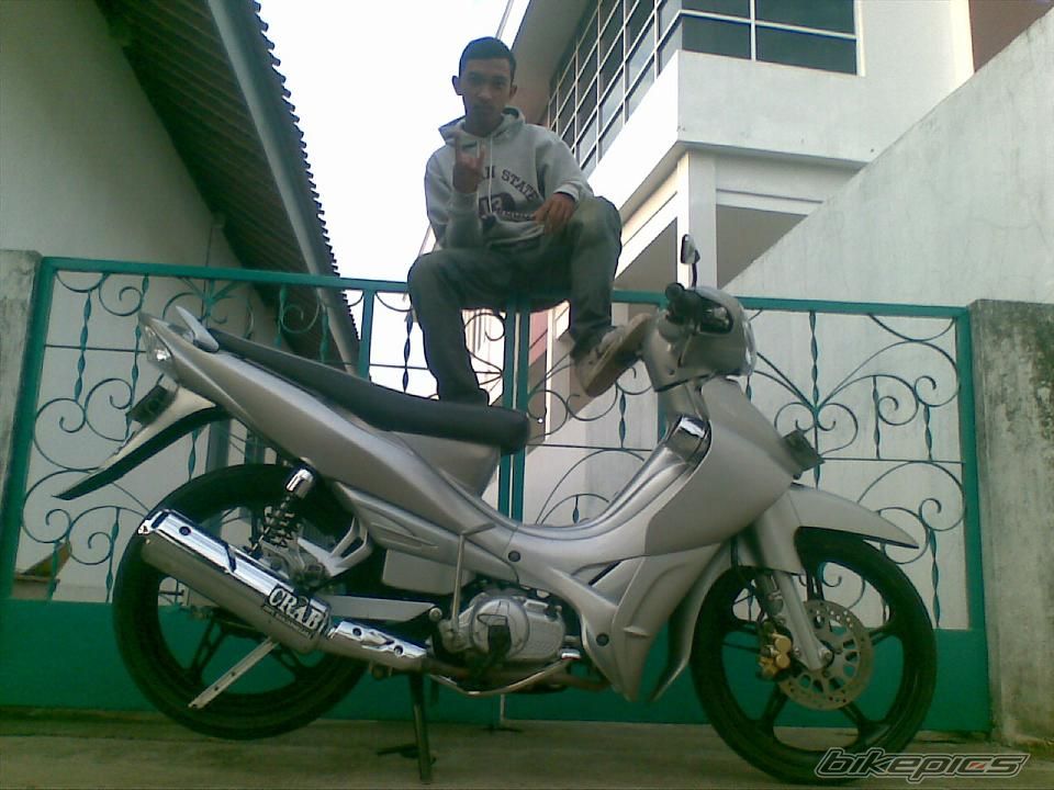 Photo 1393169