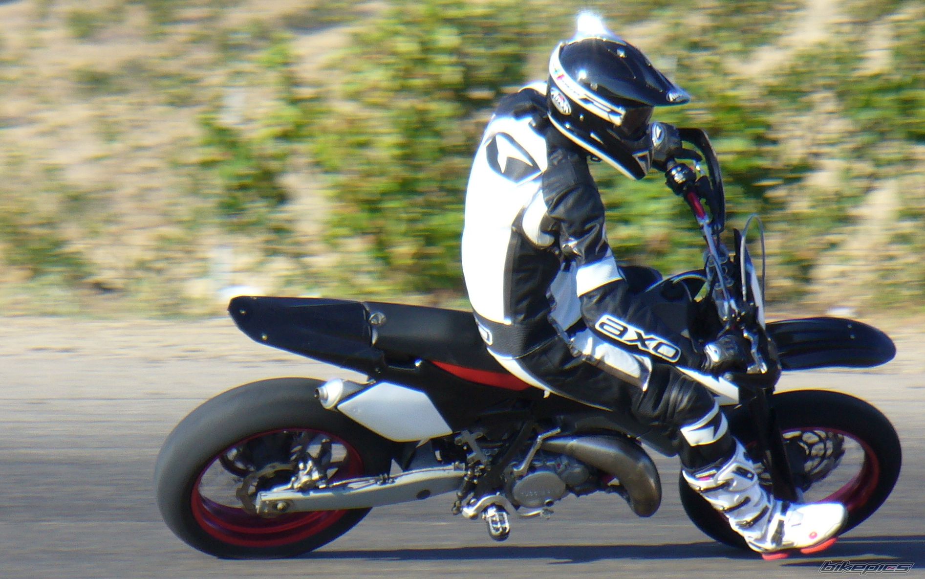 Bike Photo 1393205