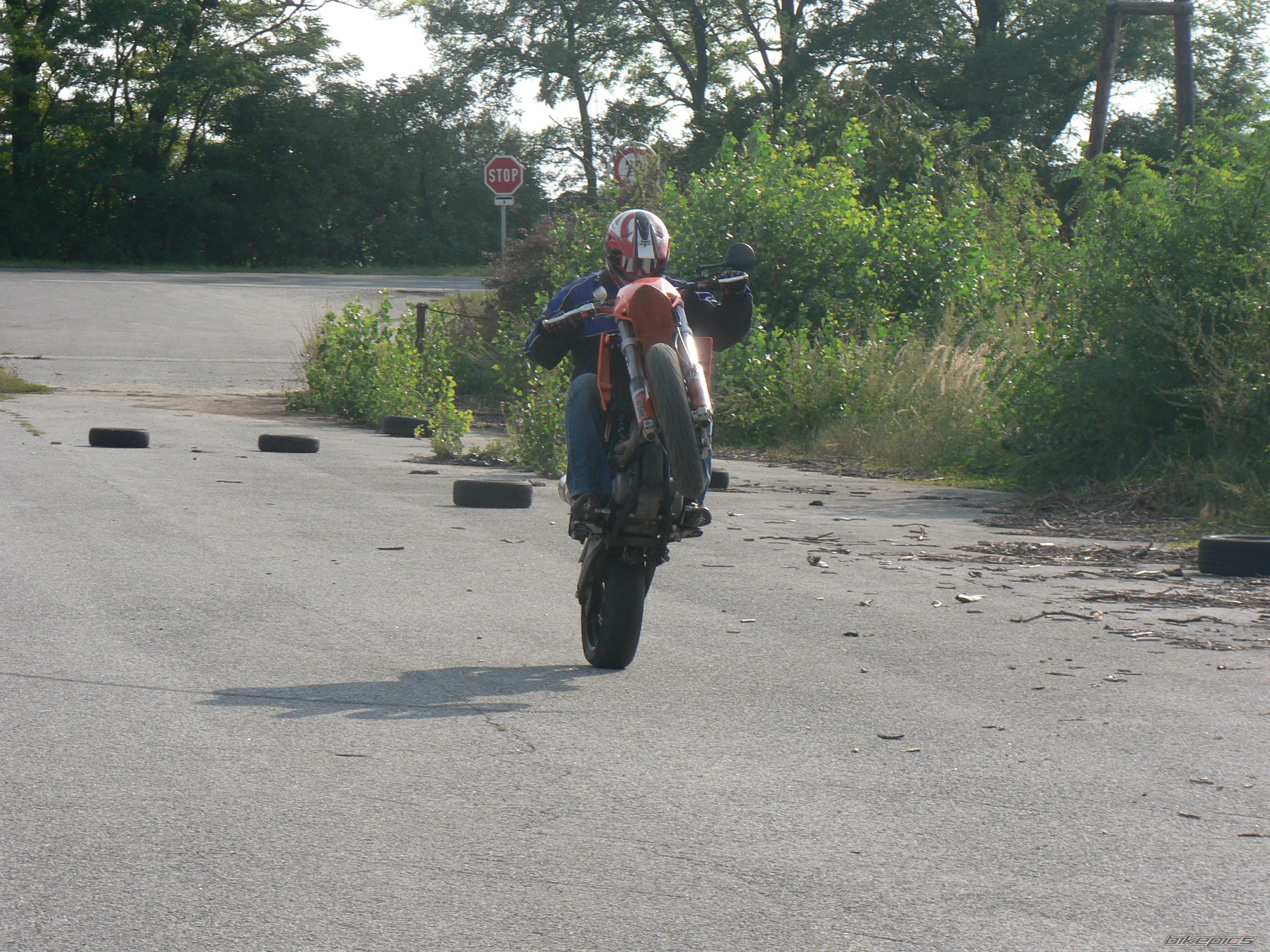 Photo 1393472