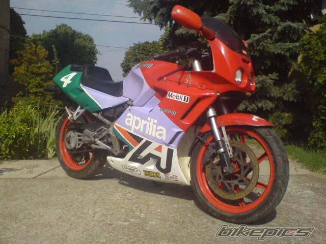 Photo 1393634