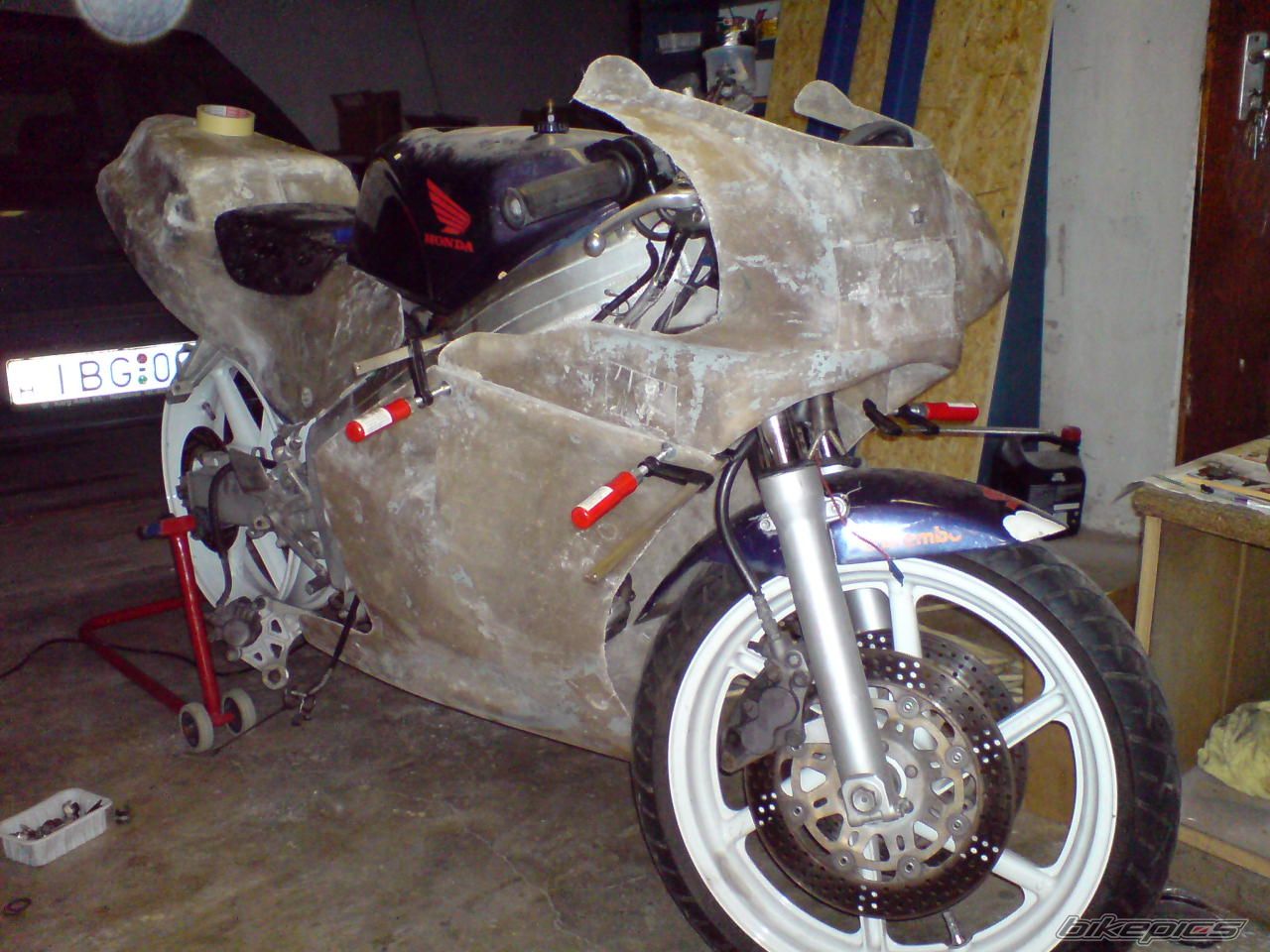Photo 1393641