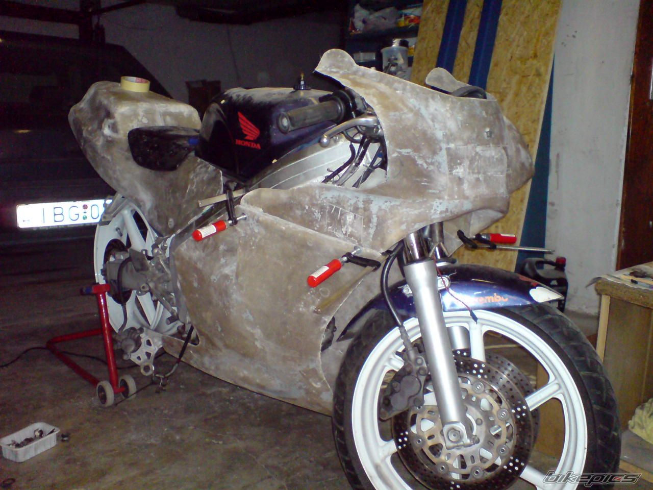 Photo 1393642
