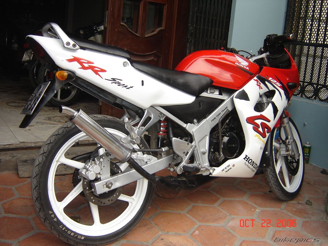 Photo 1393736