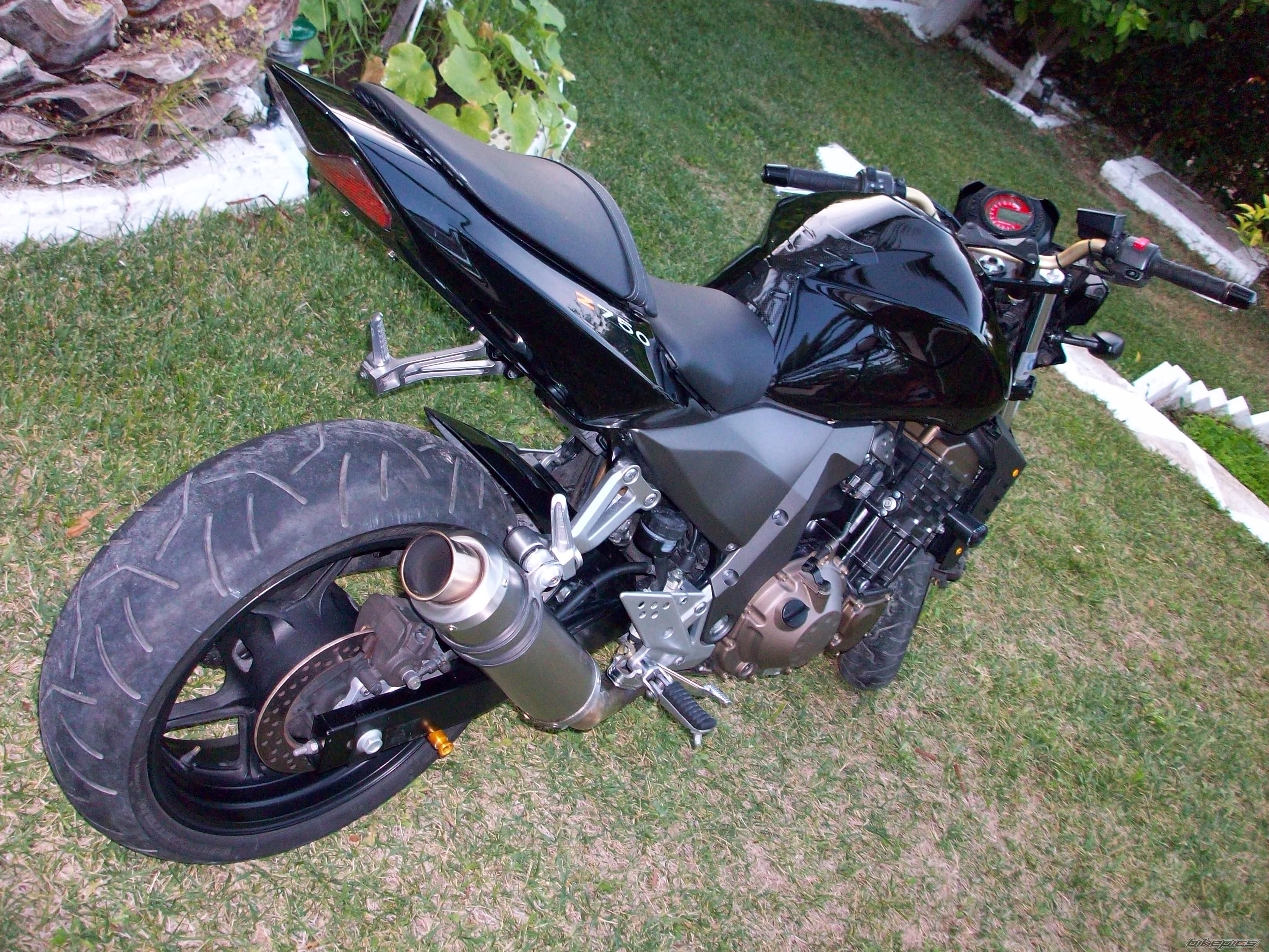 Photo 1393936