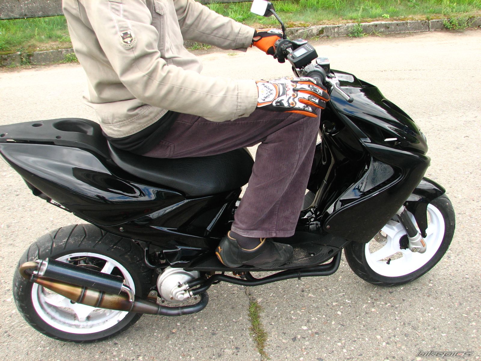 Bike Photo 1394054