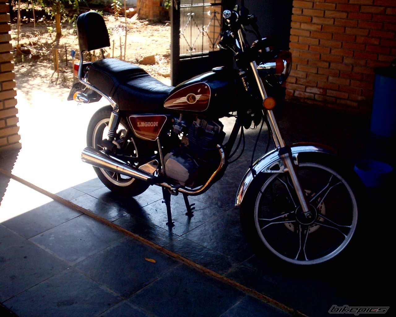 Photo 1394881