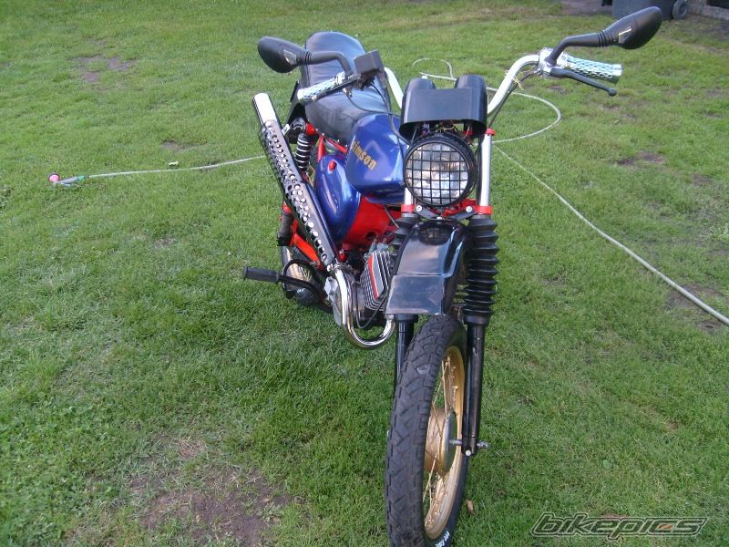 Photo 1395196