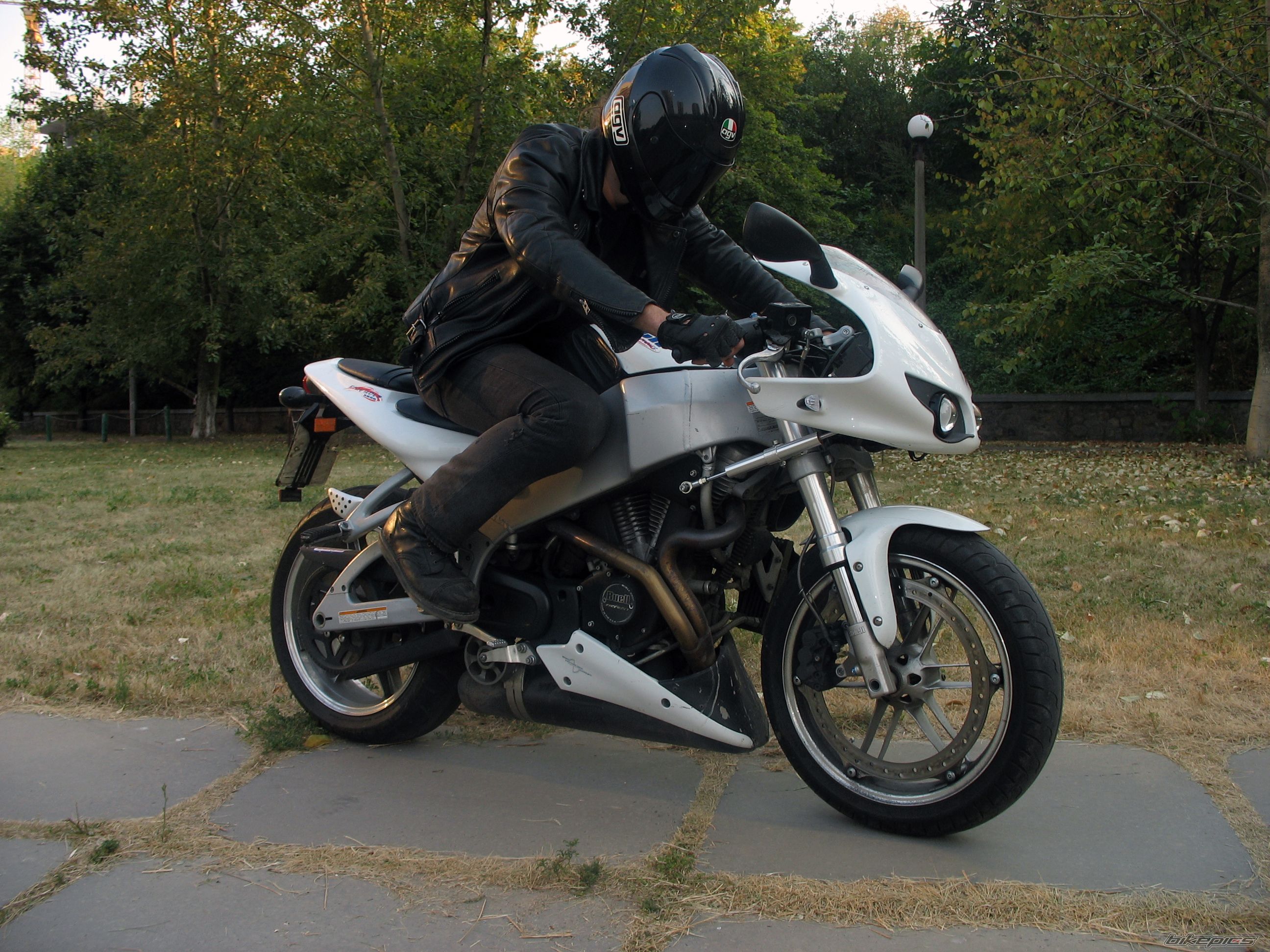Bike Photo 1395416