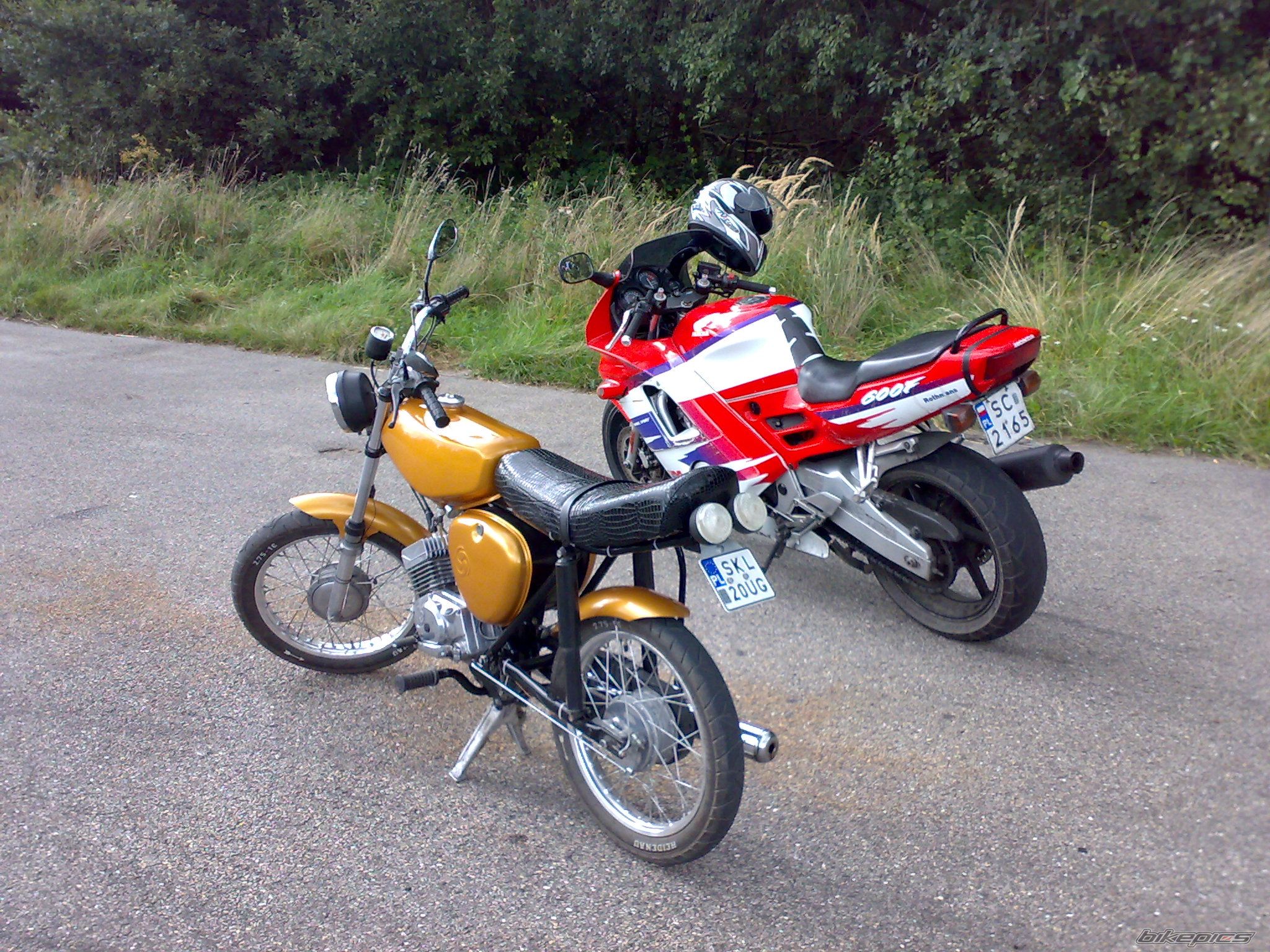 Photo 1395601