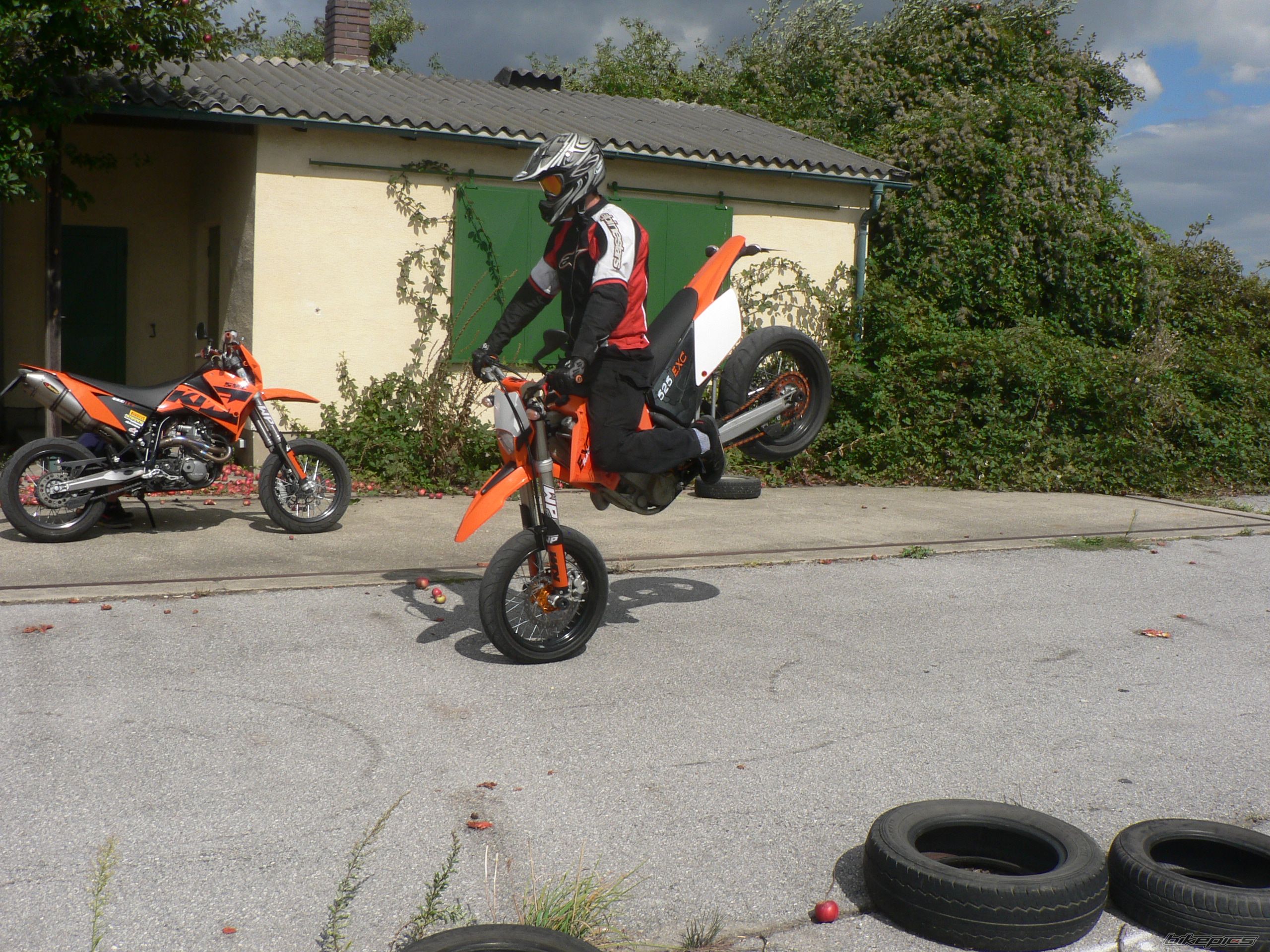 Photo 1395652