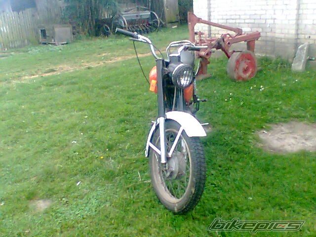 Photo 1395759