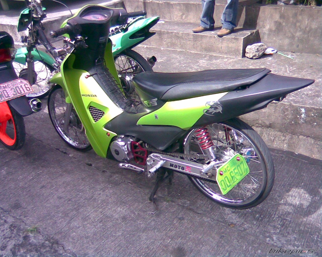 Photo 1396165